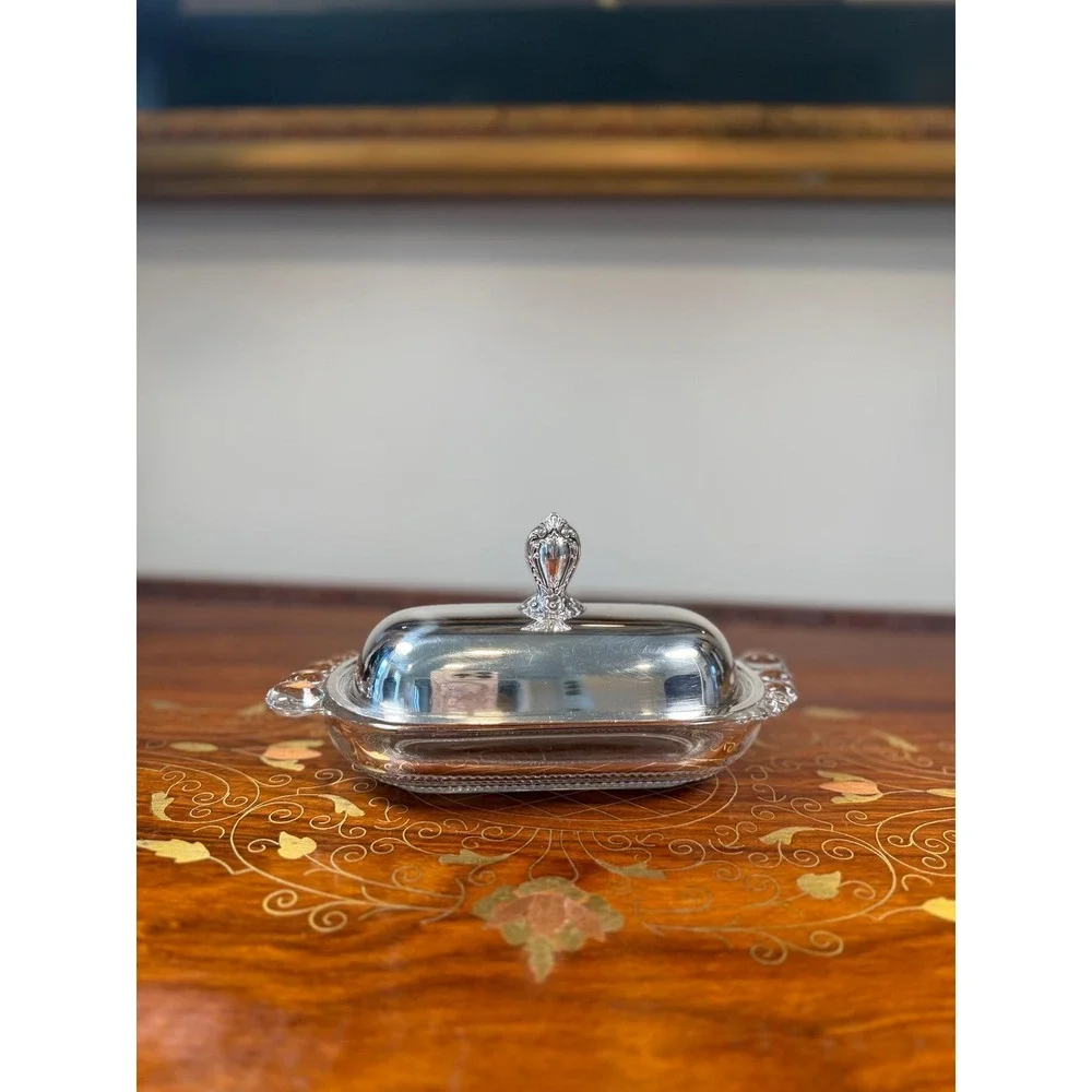 Vintage 1847 Rogers Bros Butter Dish •‎ Silverplate Lid & Pressed Glass Base